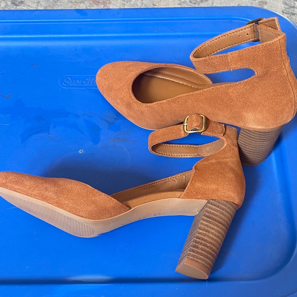 Lucky Brand Women's Brown Ankle Strap Heels Size 7.5 M/38 - Picture 2 of 5
